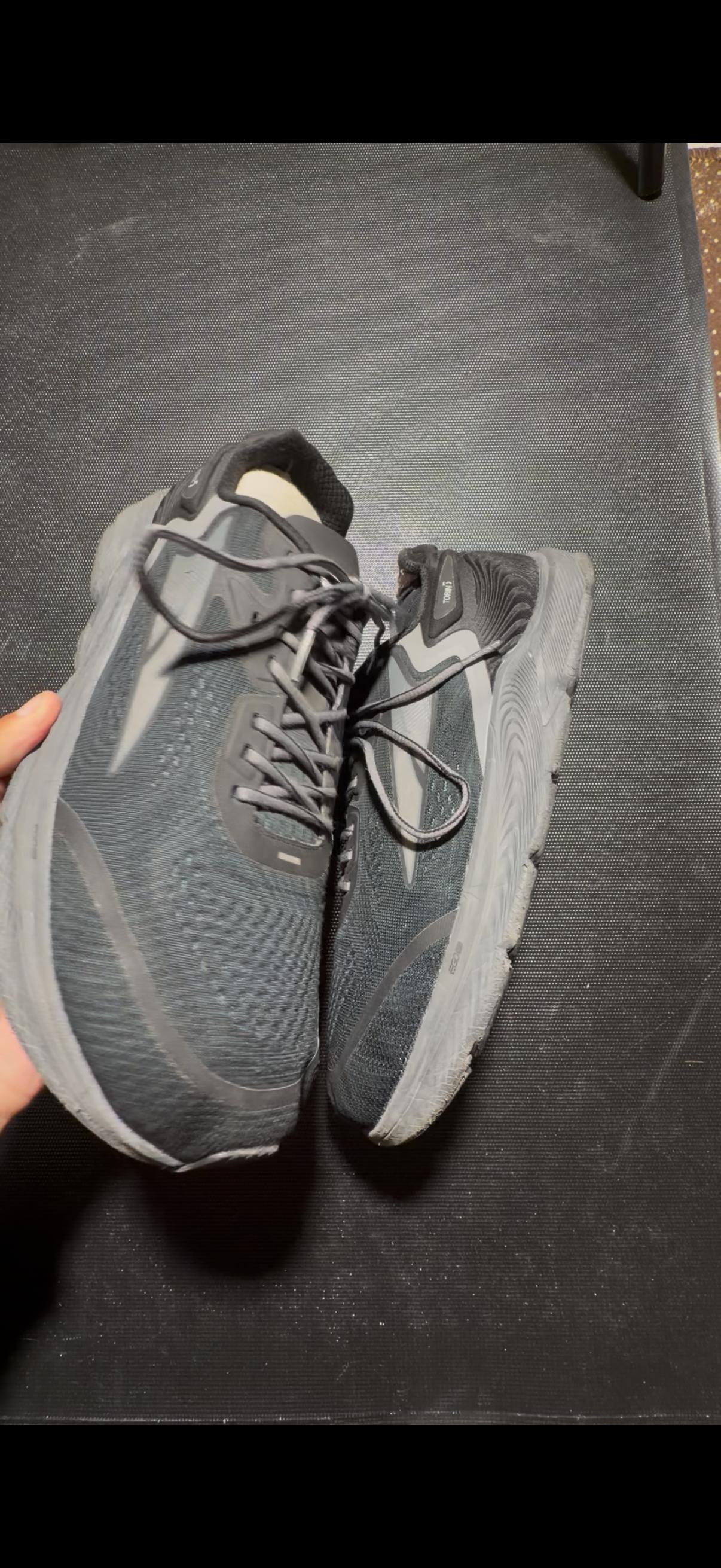 Altra Men's Torin 5 road running shoes(EXCELLENT EUR 45)