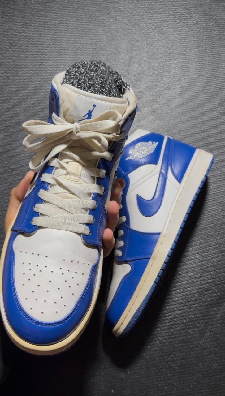 NIKE AIR JORDAN 1 MID KENTUCKY BLUE (PREMIUM EUR 44)