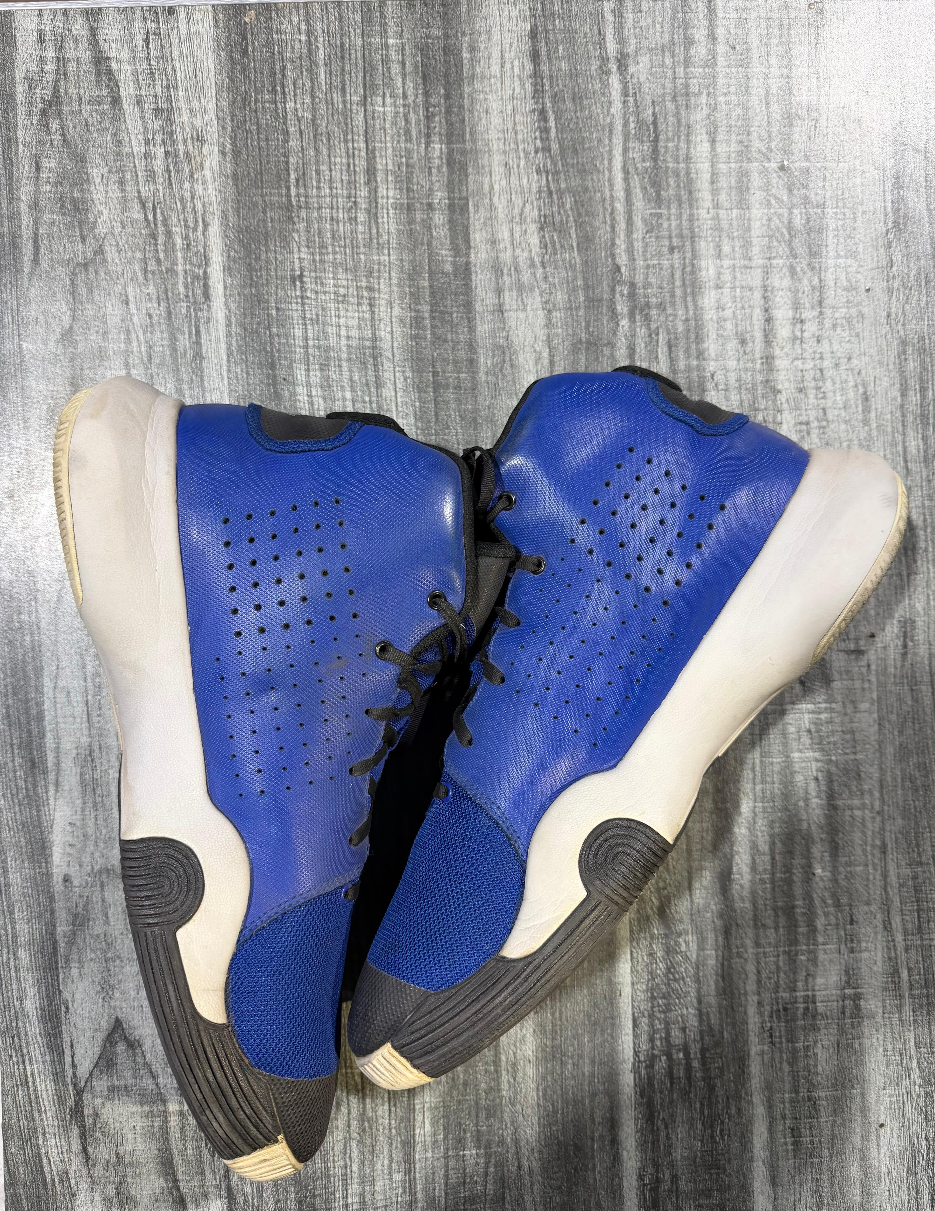 Under Armour Anomaly Men's Basketball Shoes(Premium 
EUR 47.5)