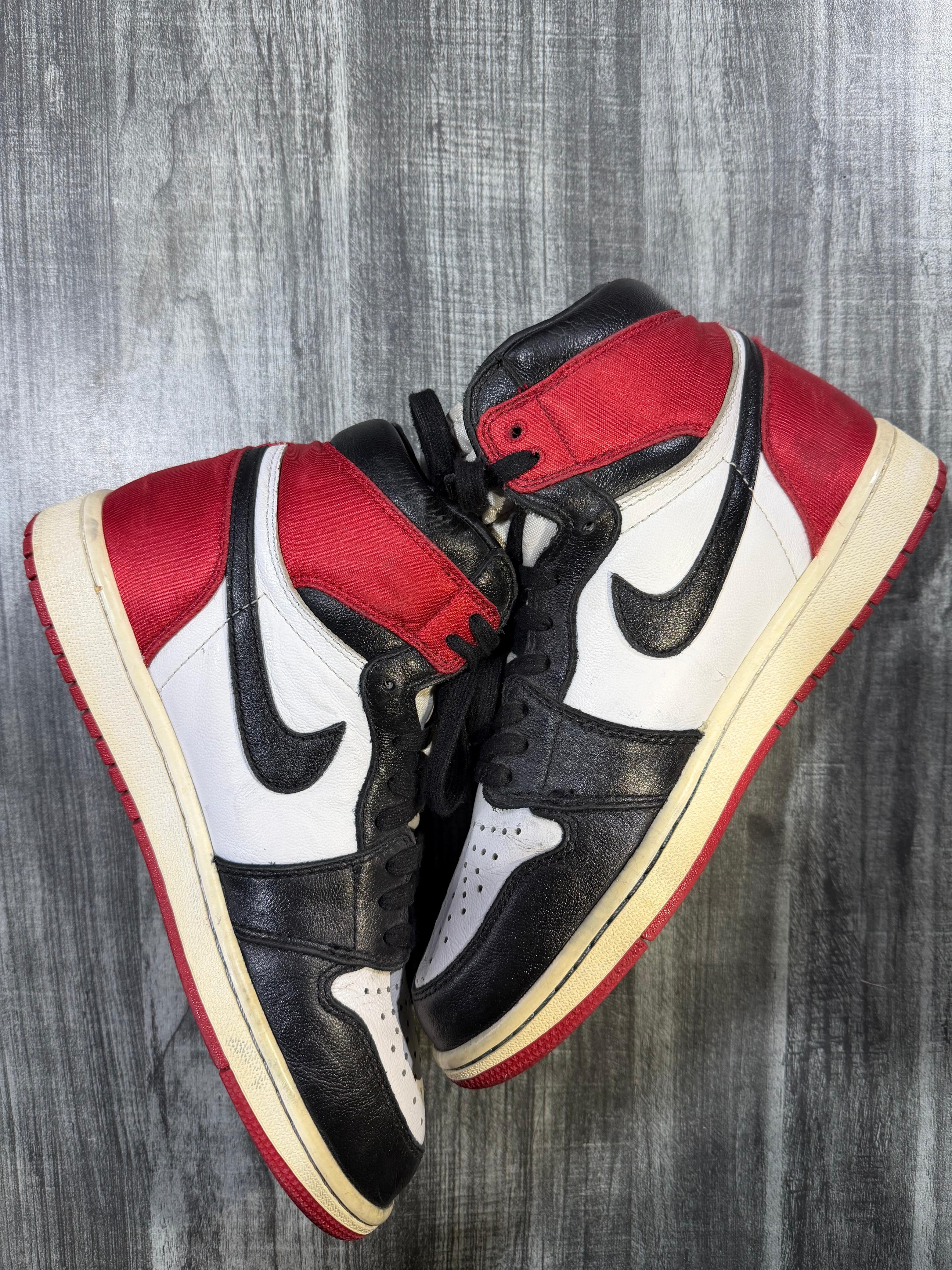 Nike Air Jordan 1 Retro High OG "Black Toe" Sneakers(Premium 
EUR 42)